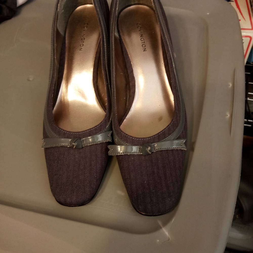 Covington Nadia grey heels size 9 women's pre owned